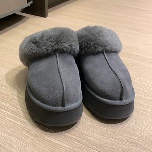 UGG GREY PLATFORM SLIPPERS (worn twice)